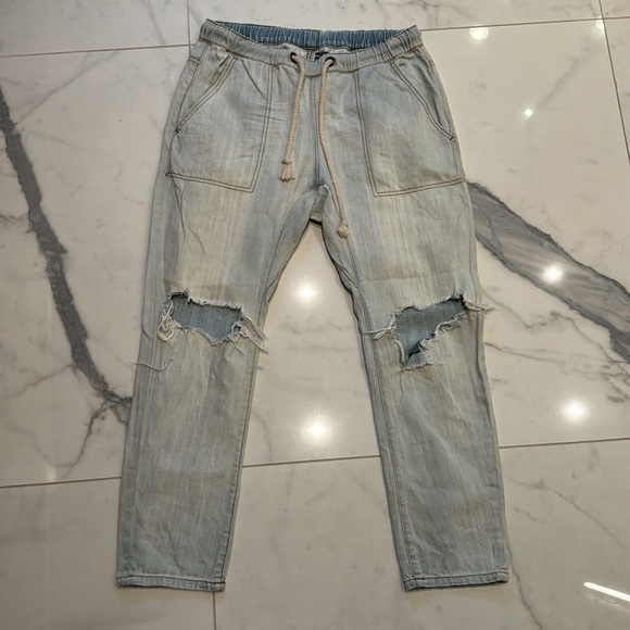 One Teaspoon
Shabbies Drawstring Boyfriend Denim Jogger Pants - Picture 3 of 6